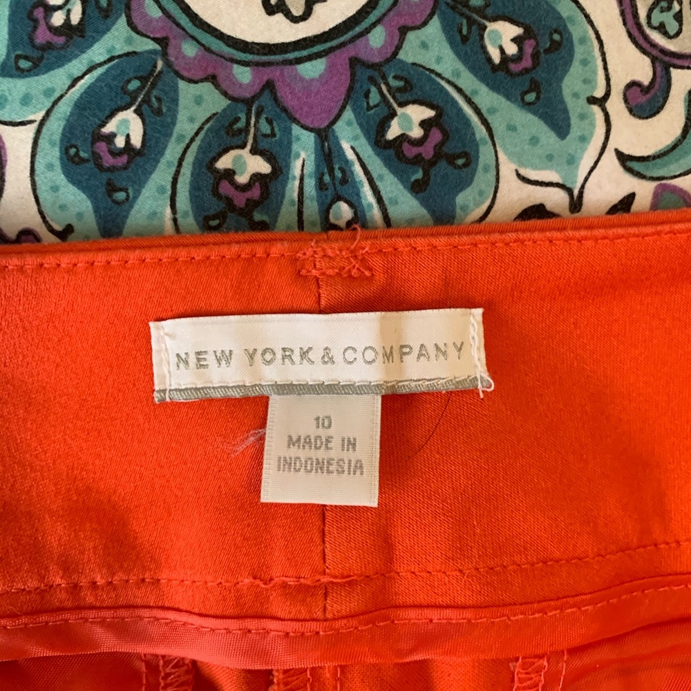 New York & Company Shorts - Picture 3 of 3